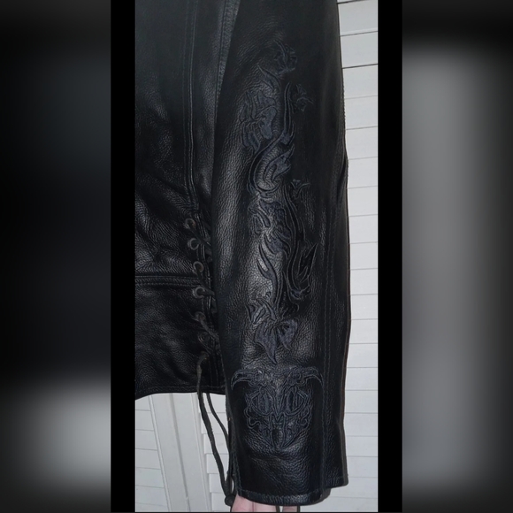 Xelement XS2030 Women's 'Gemma' Solid Black Leather Embroidered Jacket - Large - Picture 15 of 16